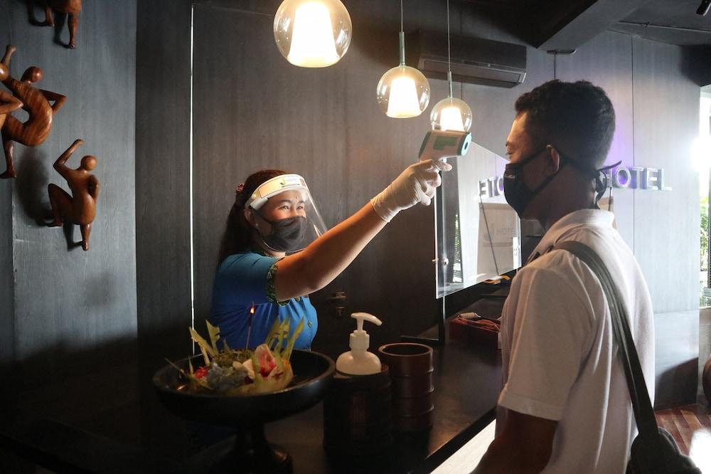 J Hotel Kuta Kuta Lombok Eksteriør bilde
