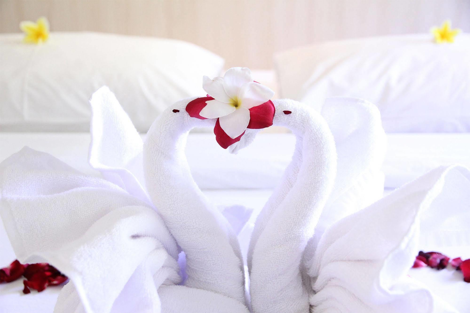 J Hotel Kuta Kuta Lombok Eksteriør bilde
